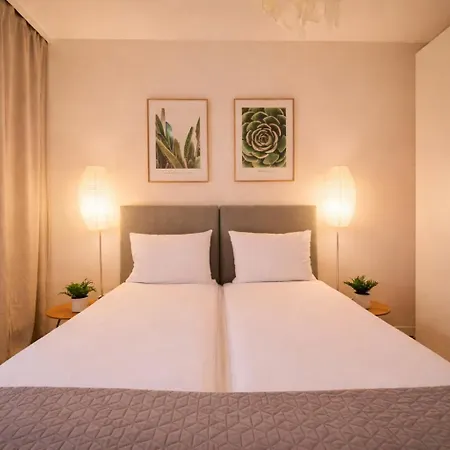 Apartview - Ogrod, Taras, Winda, Widok Na Jeziorak, Netflix I Max, Parking 公寓